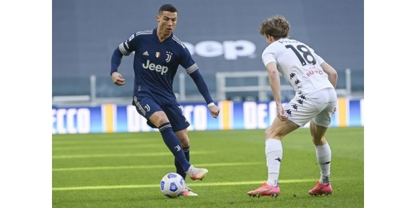 CRISTIANO RONALDO mistet den sanne betydningen av fotball mens han forfulgte data